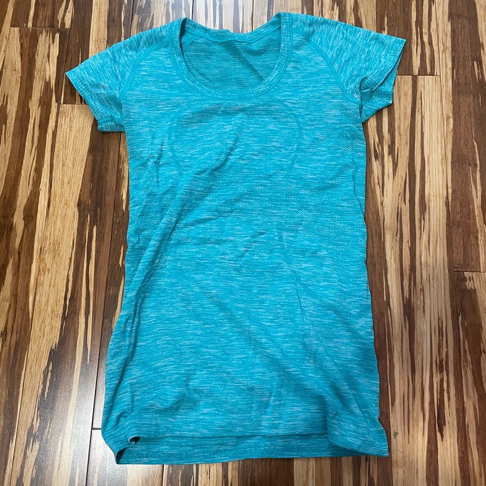 Lululemon bleacher blue swiftly tech size 6